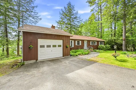 65 Lakeshore Drive Belgrade ME 04918