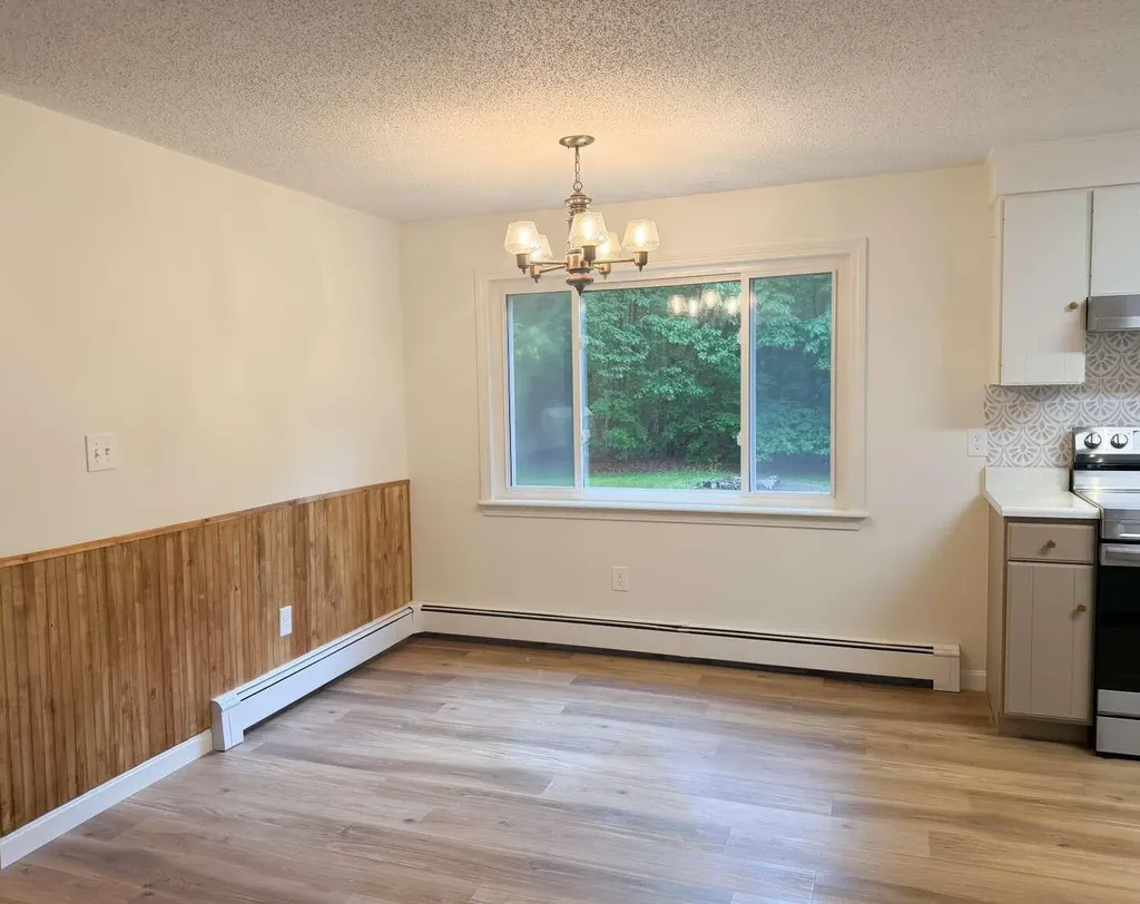 708 E River Road Skowhegan ME 04976
