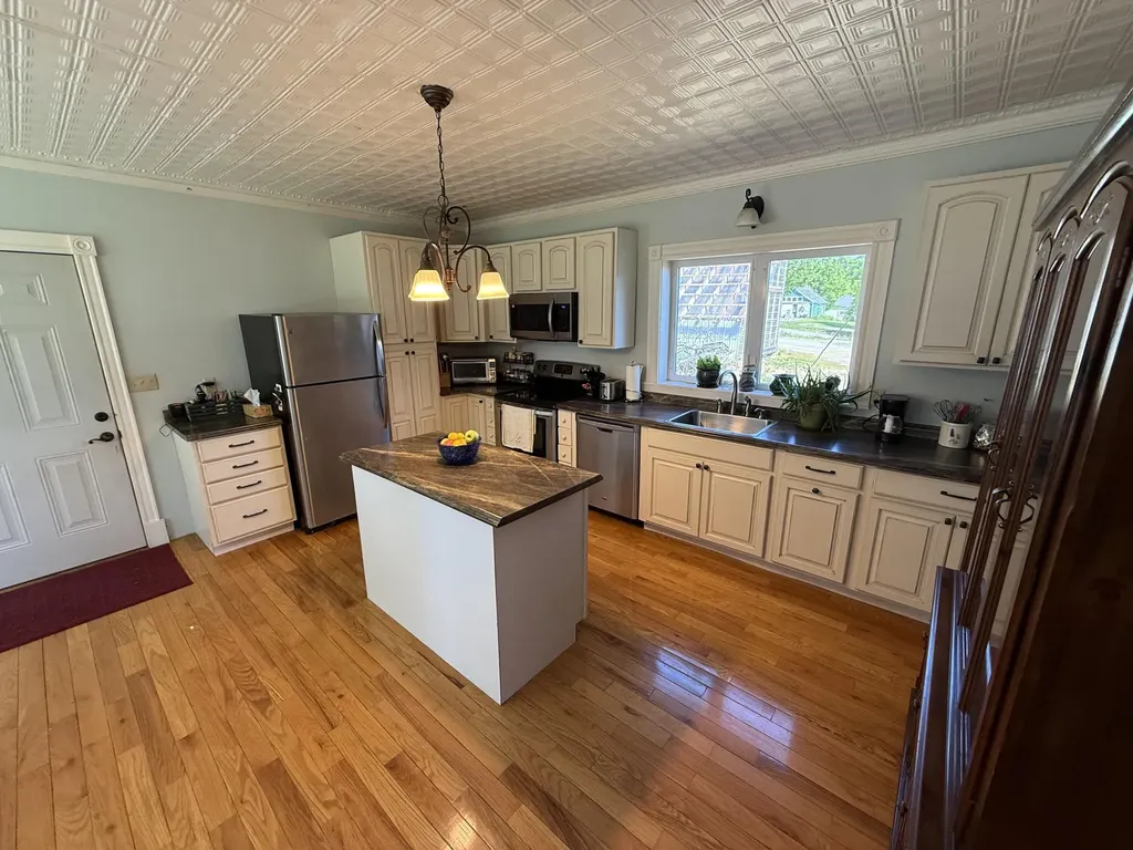 412 U.s. 1 Highway Monticello ME 04760