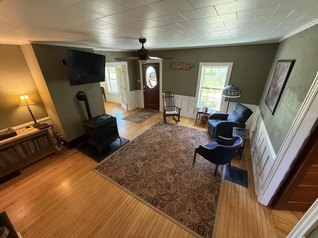412 U.s. 1 Highway Monticello ME 04760