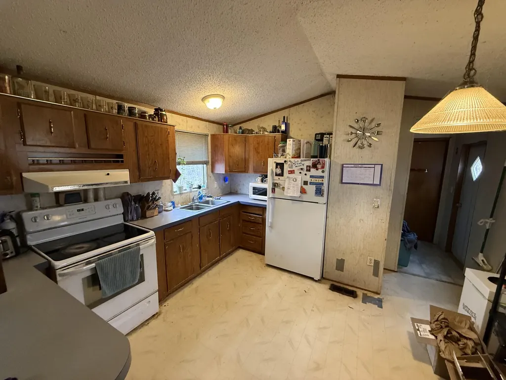 131 Mercer Road Rome ME 04963