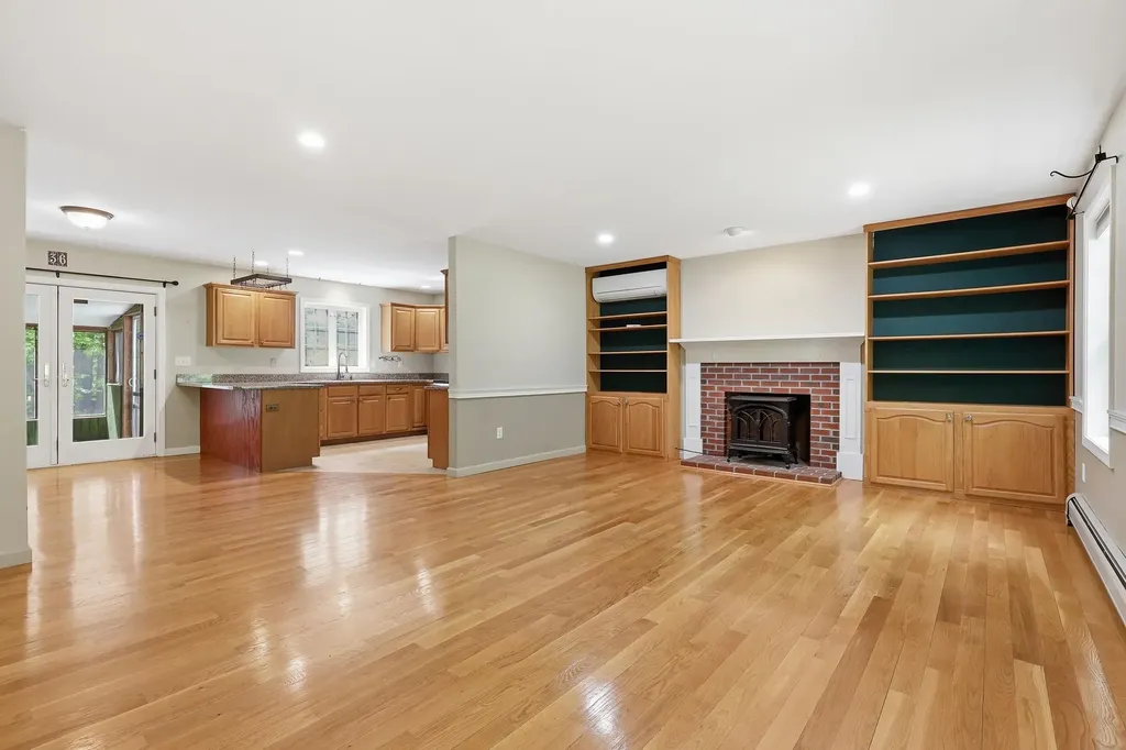 36 Wescott Circle Buxton ME 04093