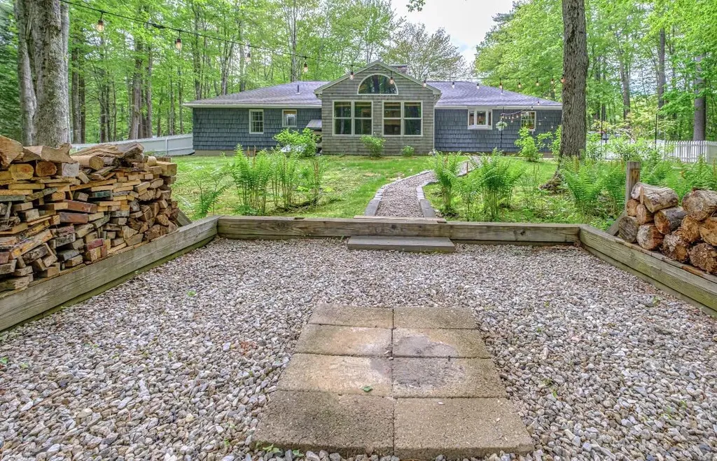 28 Woodhaven Drive Kennebunk ME 04043