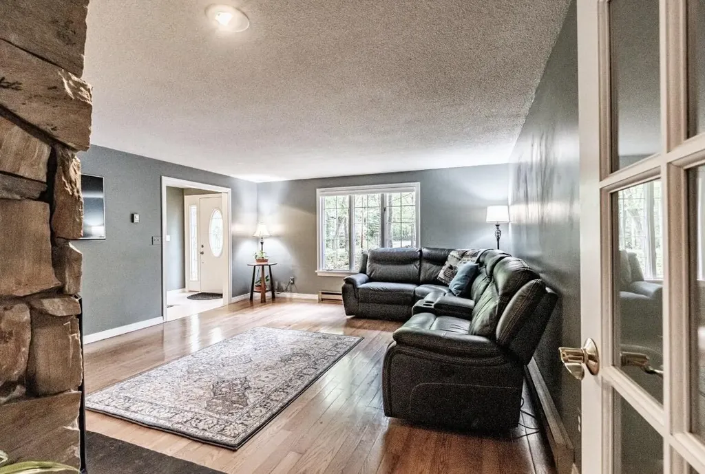 28 Woodhaven Drive Kennebunk ME 04043