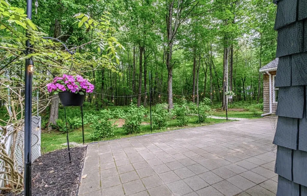 28 Woodhaven Drive Kennebunk ME 04043