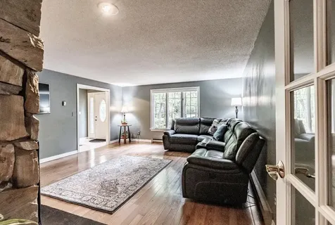 28 Woodhaven Drive Kennebunk ME 04043