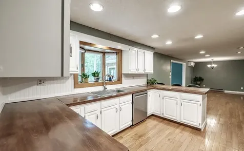28 Woodhaven Drive Kennebunk ME 04043