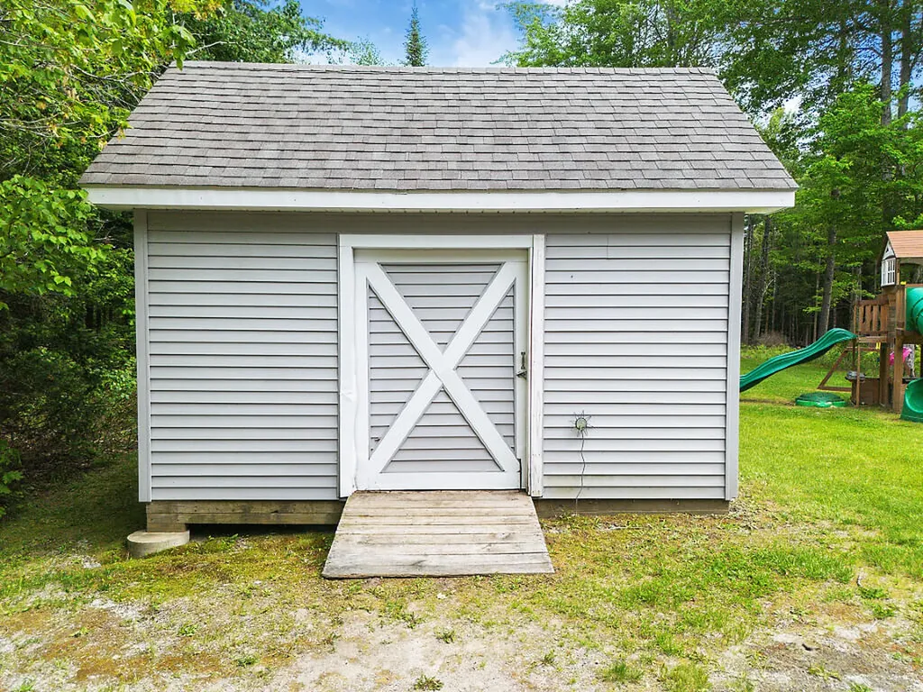 7 Moyse Road Winterport ME 04496