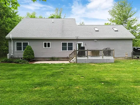 7 Moyse Road Winterport ME 04496