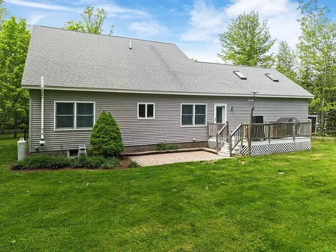 7 Moyse Road Winterport ME 04496