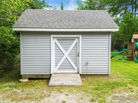 7 Moyse Road Winterport ME 04496