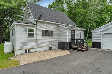 1618 Hotel Road Auburn ME 04210