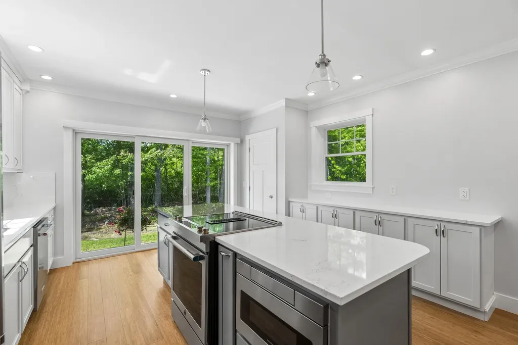 74 New Biddeford Road Kennebunkport ME 04046