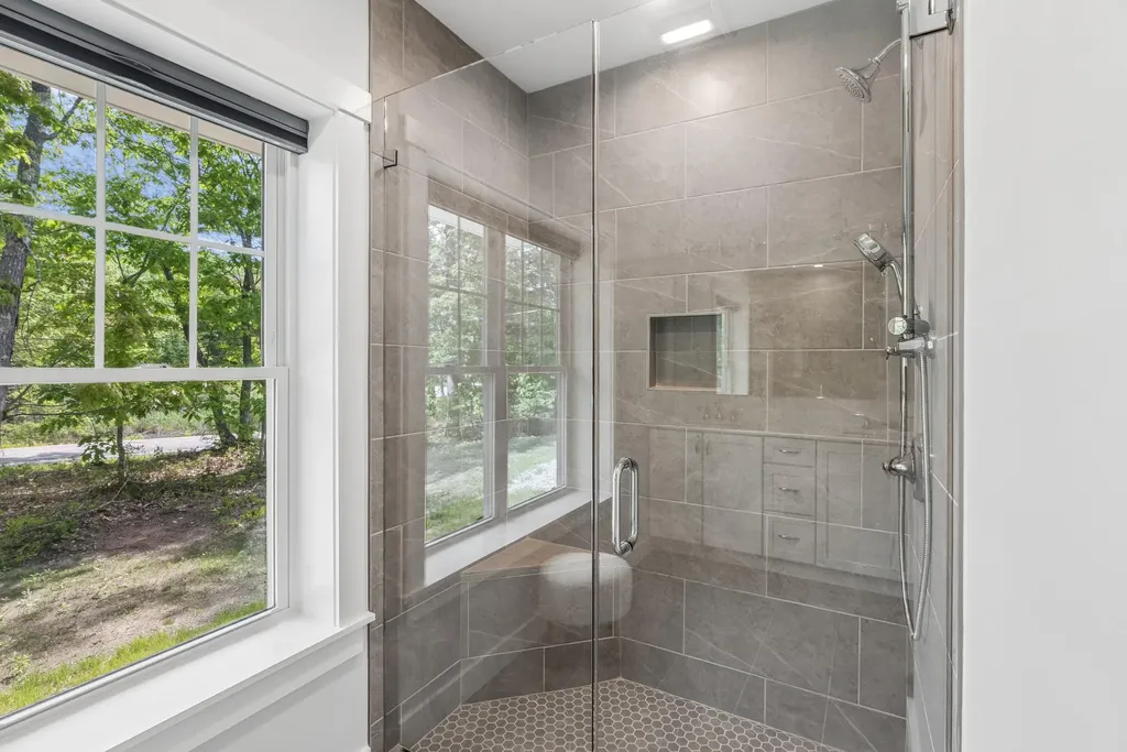 74 New Biddeford Road Kennebunkport ME 04046