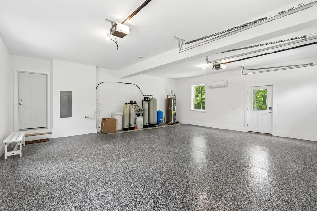 74 New Biddeford Road Kennebunkport ME 04046