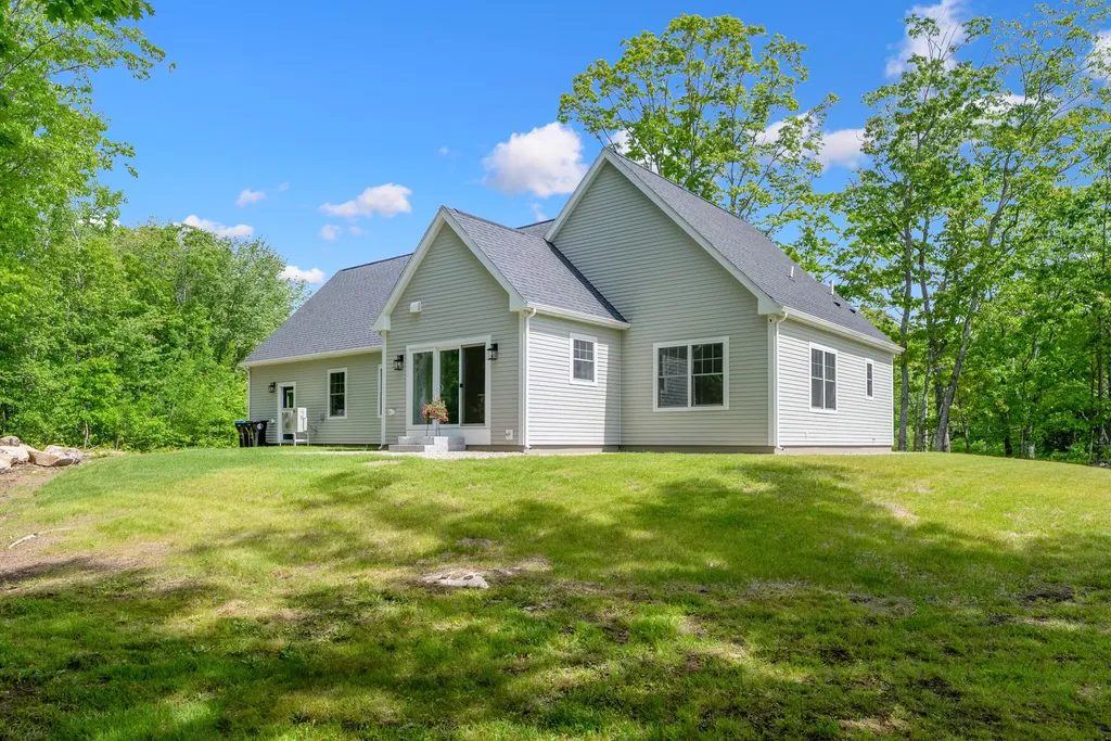 74 New Biddeford Road Kennebunkport ME 04046