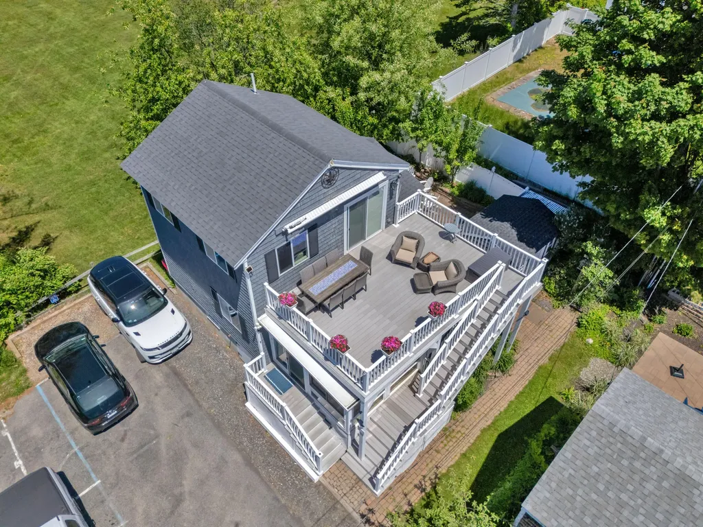 17 Clifford Lane Wells ME 04090