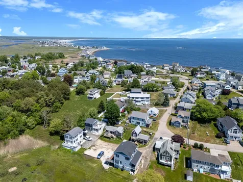 17 Clifford Lane Wells ME 04090