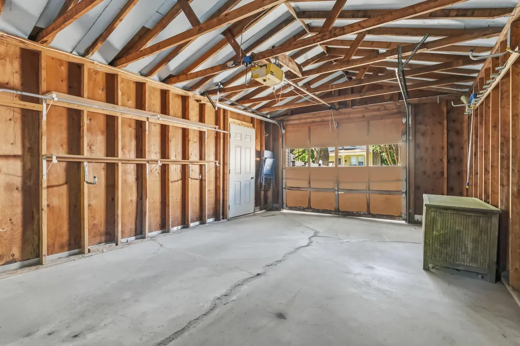 27 Edgemont Avenue Waterville ME 04901