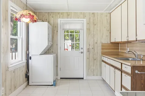 27 Edgemont Avenue Waterville ME 04901