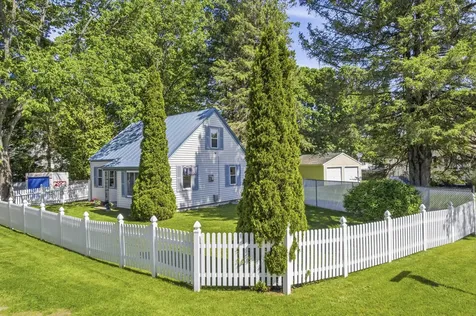 27 Edgemont Avenue Waterville ME 04901