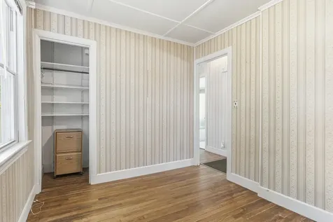 27 Edgemont Avenue Waterville ME 04901