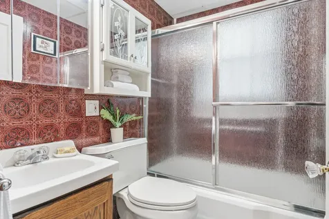 27 Edgemont Avenue Waterville ME 04901