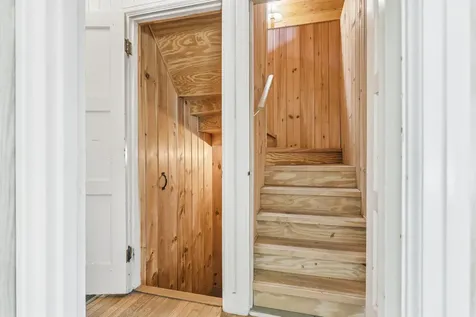 27 Edgemont Avenue Waterville ME 04901