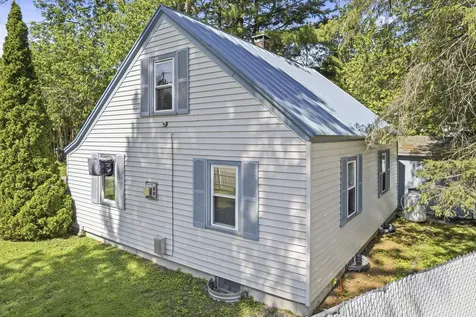 27 Edgemont Avenue Waterville ME 04901