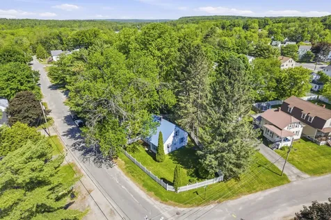 27 Edgemont Avenue Waterville ME 04901