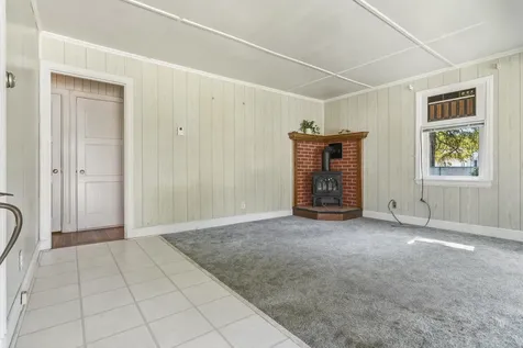 27 Edgemont Avenue Waterville ME 04901