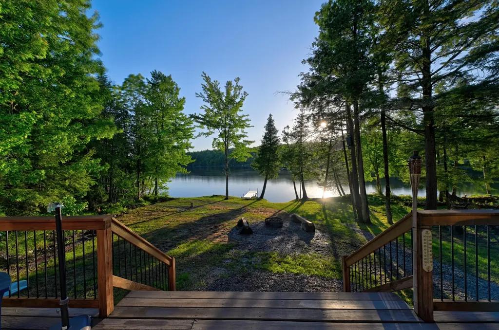 122 Hoover Lane Lincoln ME 04457
