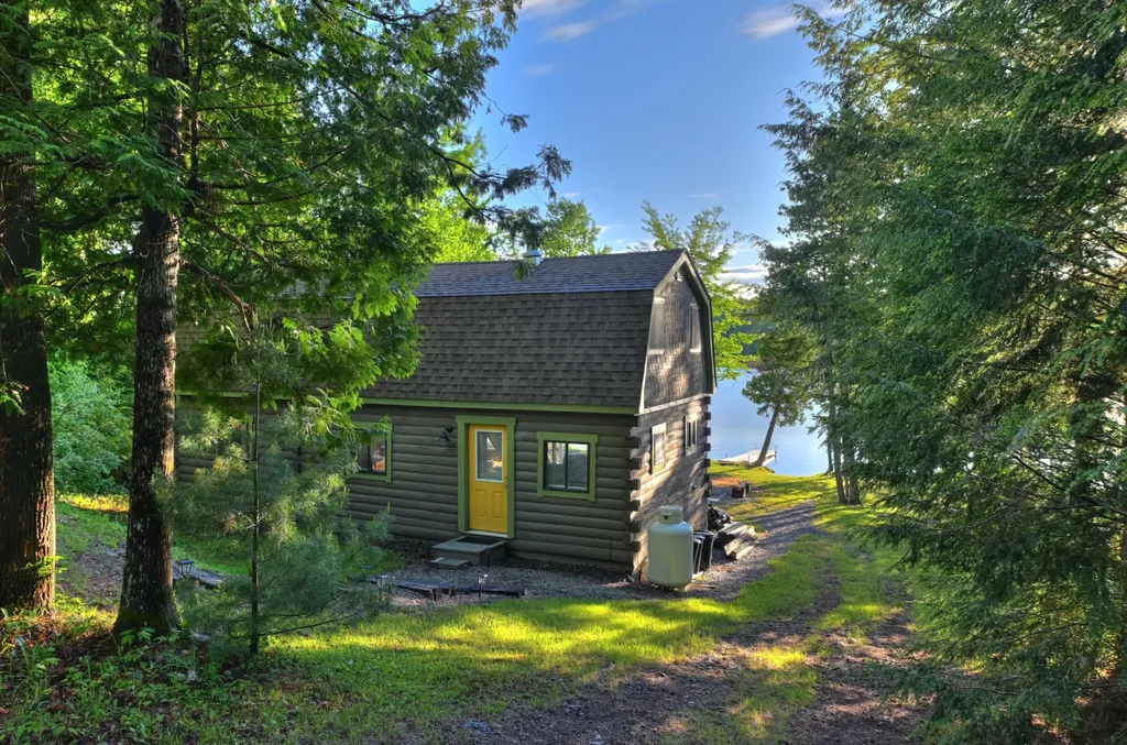 122 Hoover Lane Lincoln ME 04457