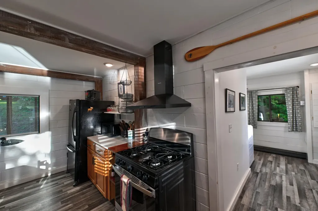 122 Hoover Lane Lincoln ME 04457