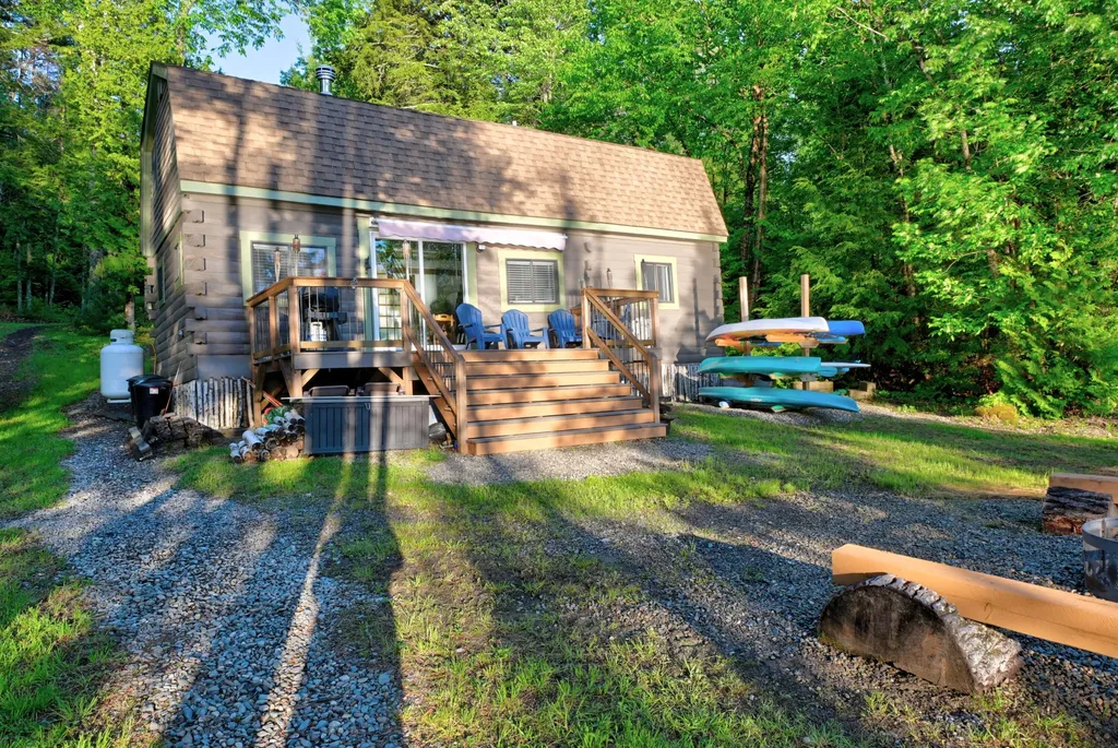 122 Hoover Lane Lincoln ME 04457