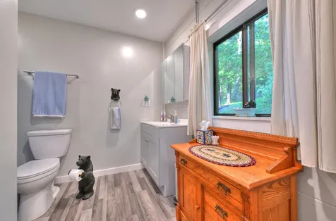 122 Hoover Lane Lincoln ME 04457