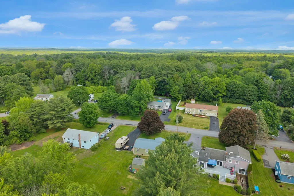 29 Eaton Drive Buxton ME 04093