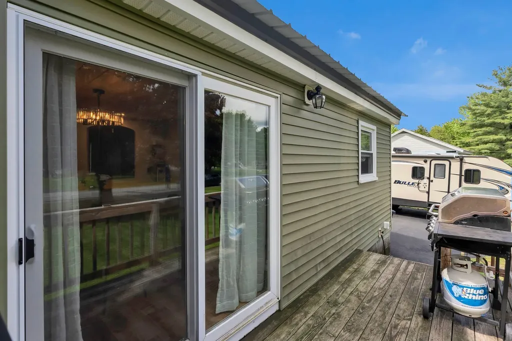 29 Eaton Drive Buxton ME 04093