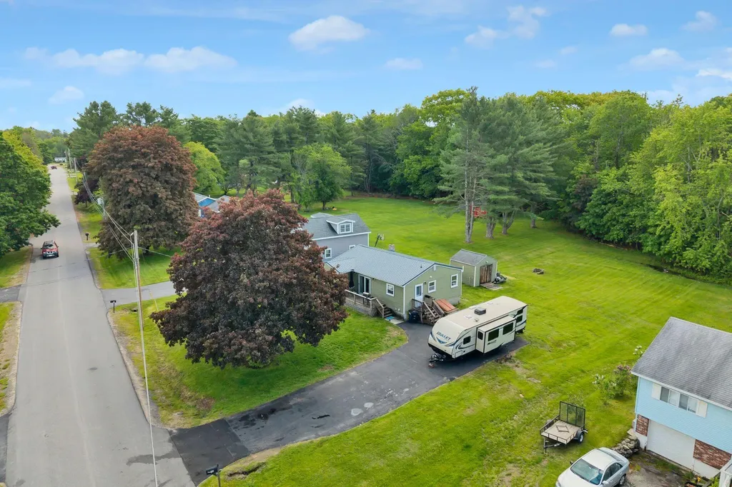 29 Eaton Drive Buxton ME 04093