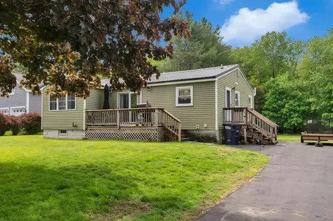 29 Eaton Drive Buxton ME 04093