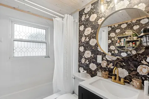 29 Eaton Drive Buxton ME 04093
