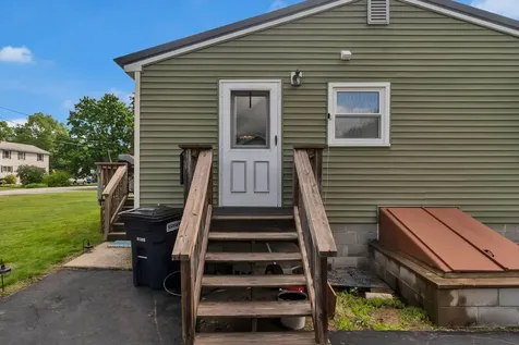 29 Eaton Drive Buxton ME 04093