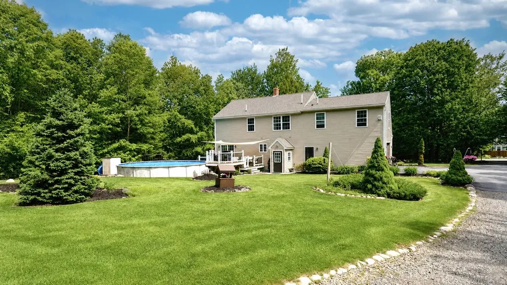 4 Chase Street Standish ME 04084