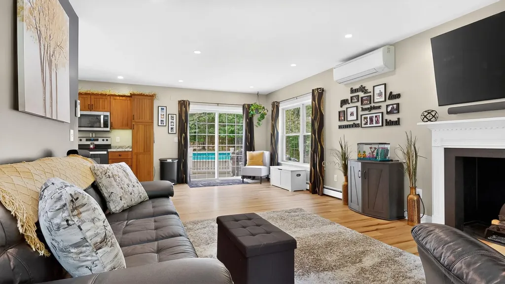 4 Chase Street Standish ME 04084