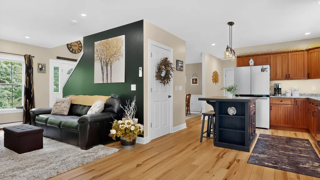 4 Chase Street Standish ME 04084