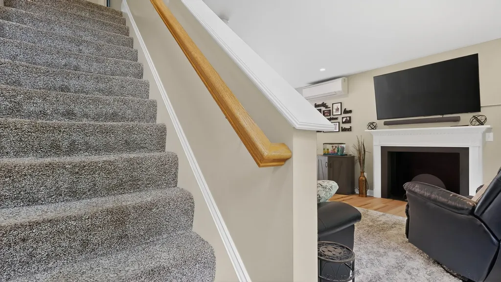 4 Chase Street Standish ME 04084