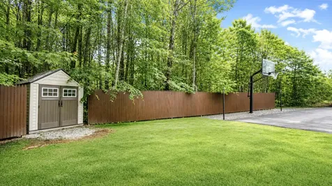 4 Chase Street Standish ME 04084