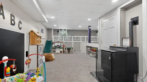 4 Chase Street Standish ME 04084
