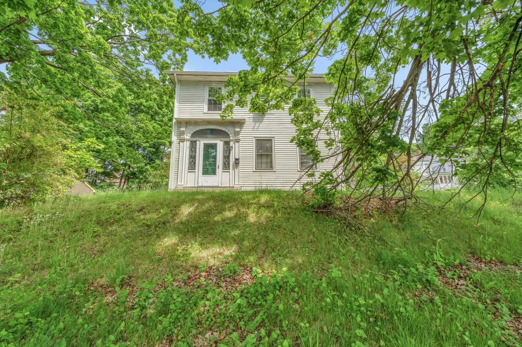 75 Arsenal Street Augusta ME 04330