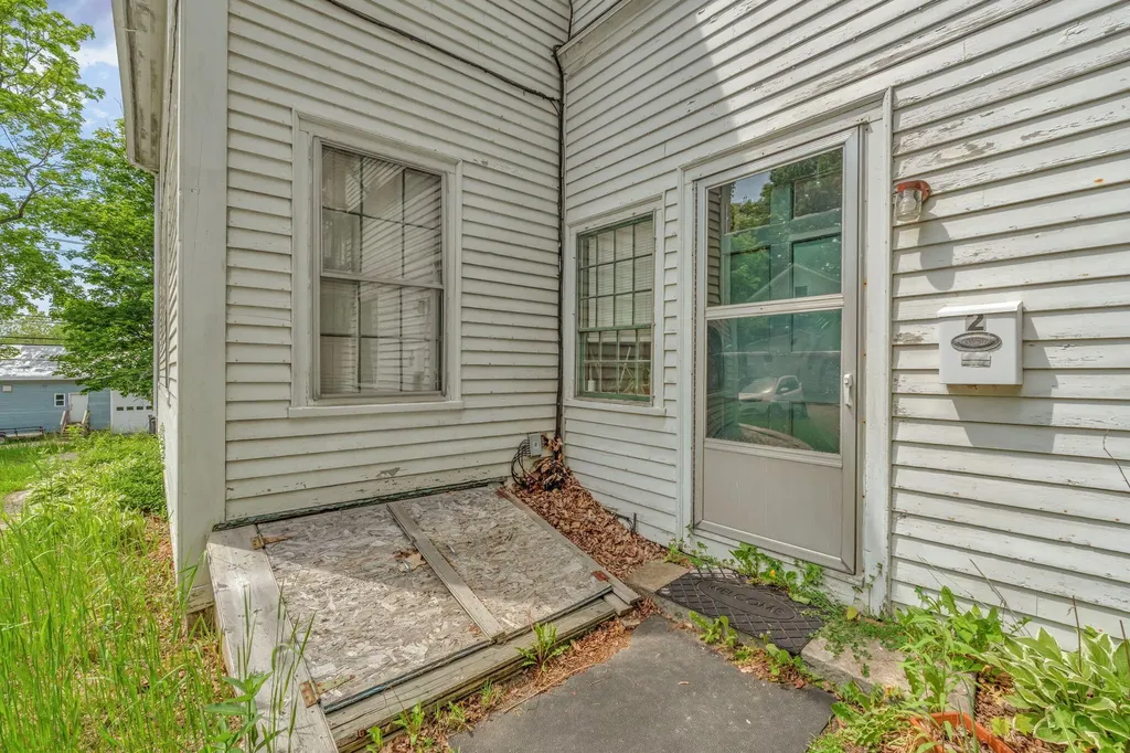 75 Arsenal Street Augusta ME 04330
